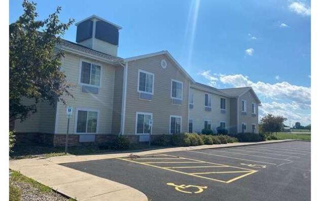 AmericInn by Wyndham Oshkosh Reviews and Ratings